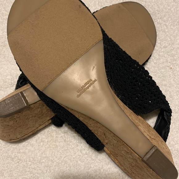 Hannah Sandals - Picture 7 of 8